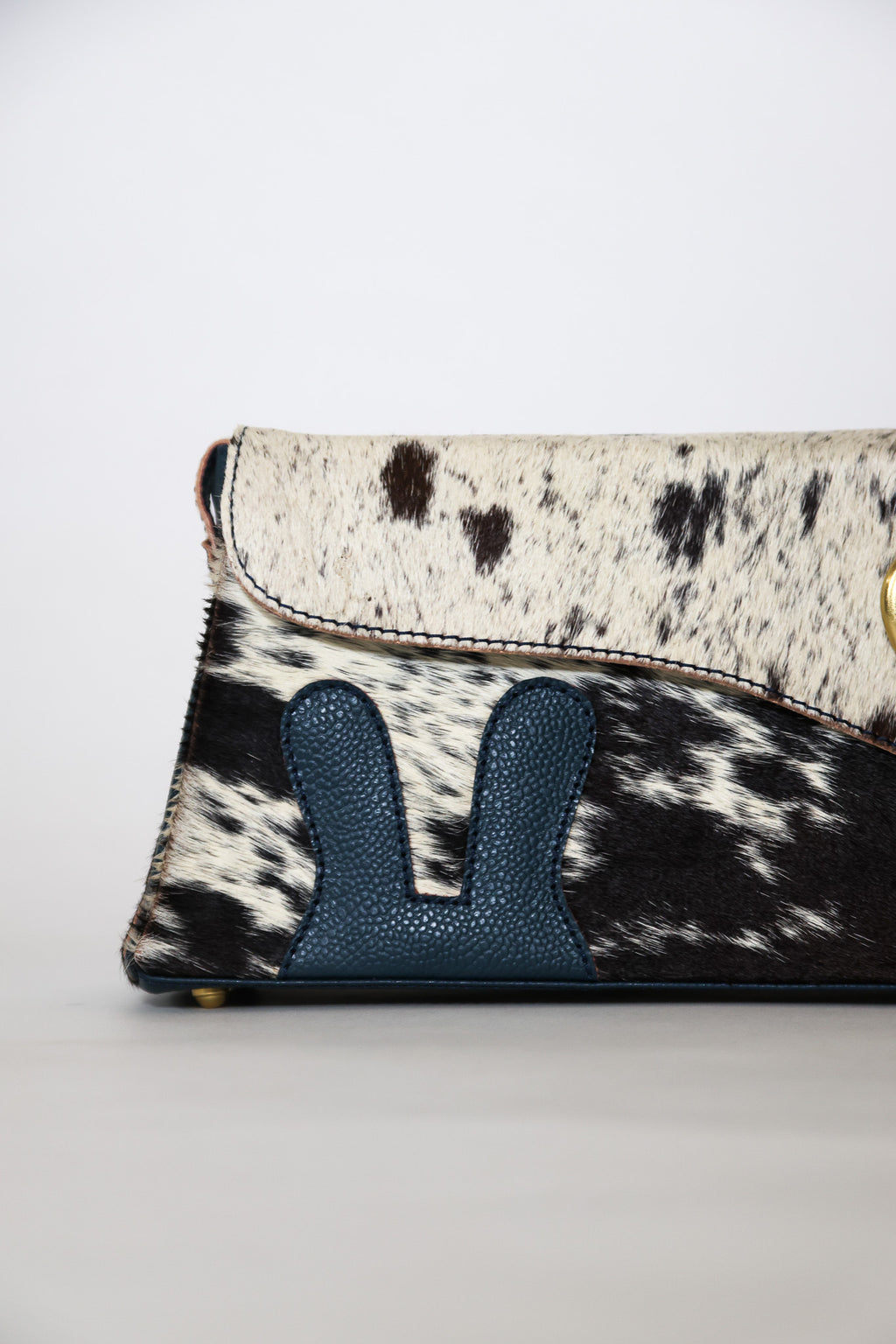 blue & fur - bunny ears box