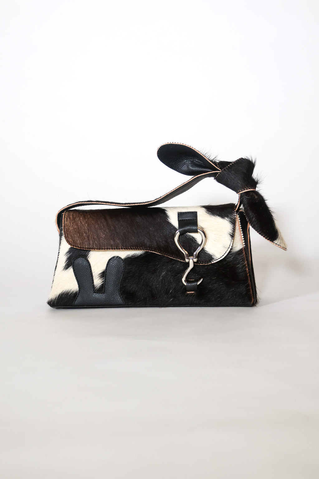 black & furry - bunny ears box