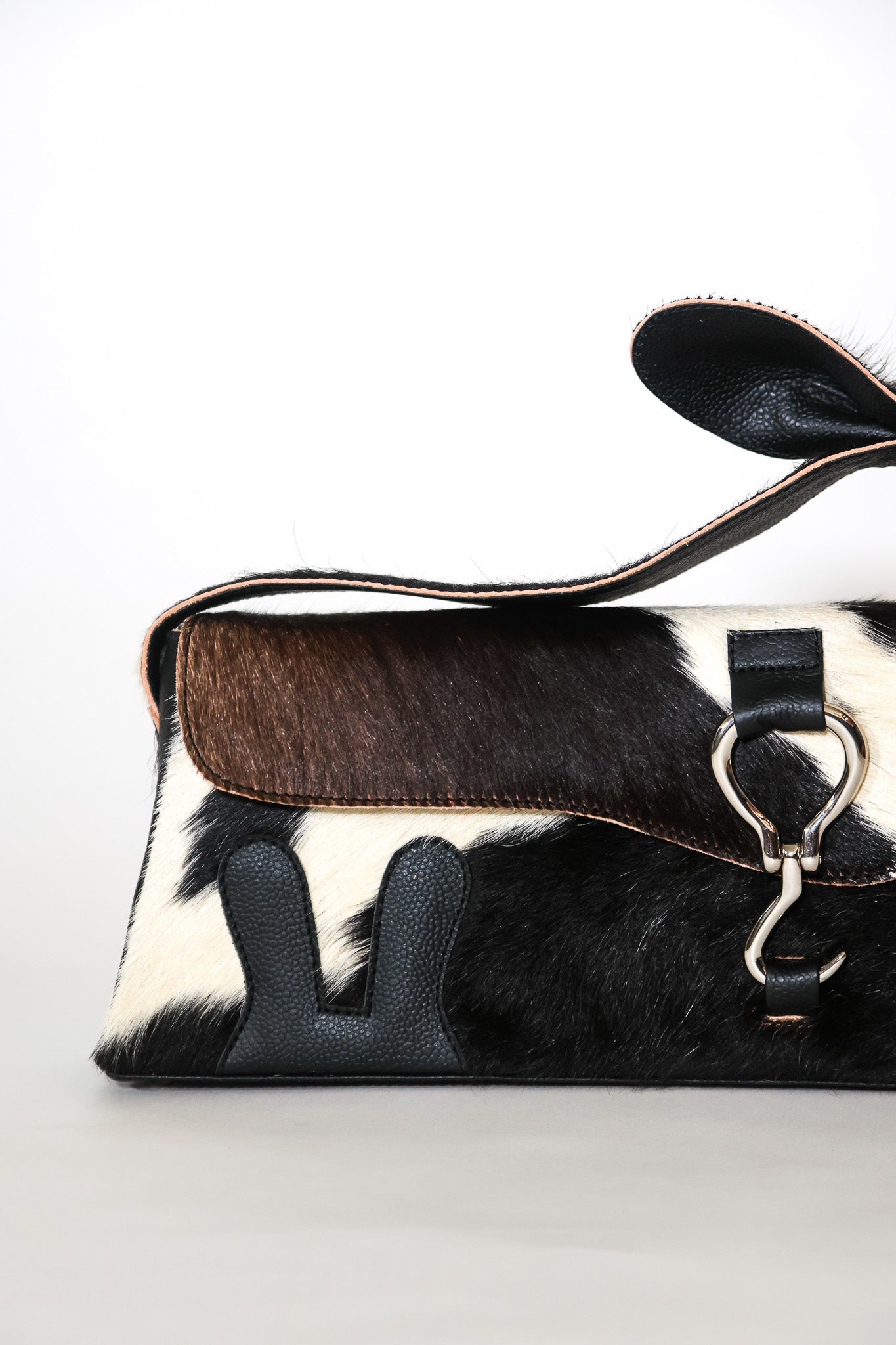 black & furry - bunny ears box