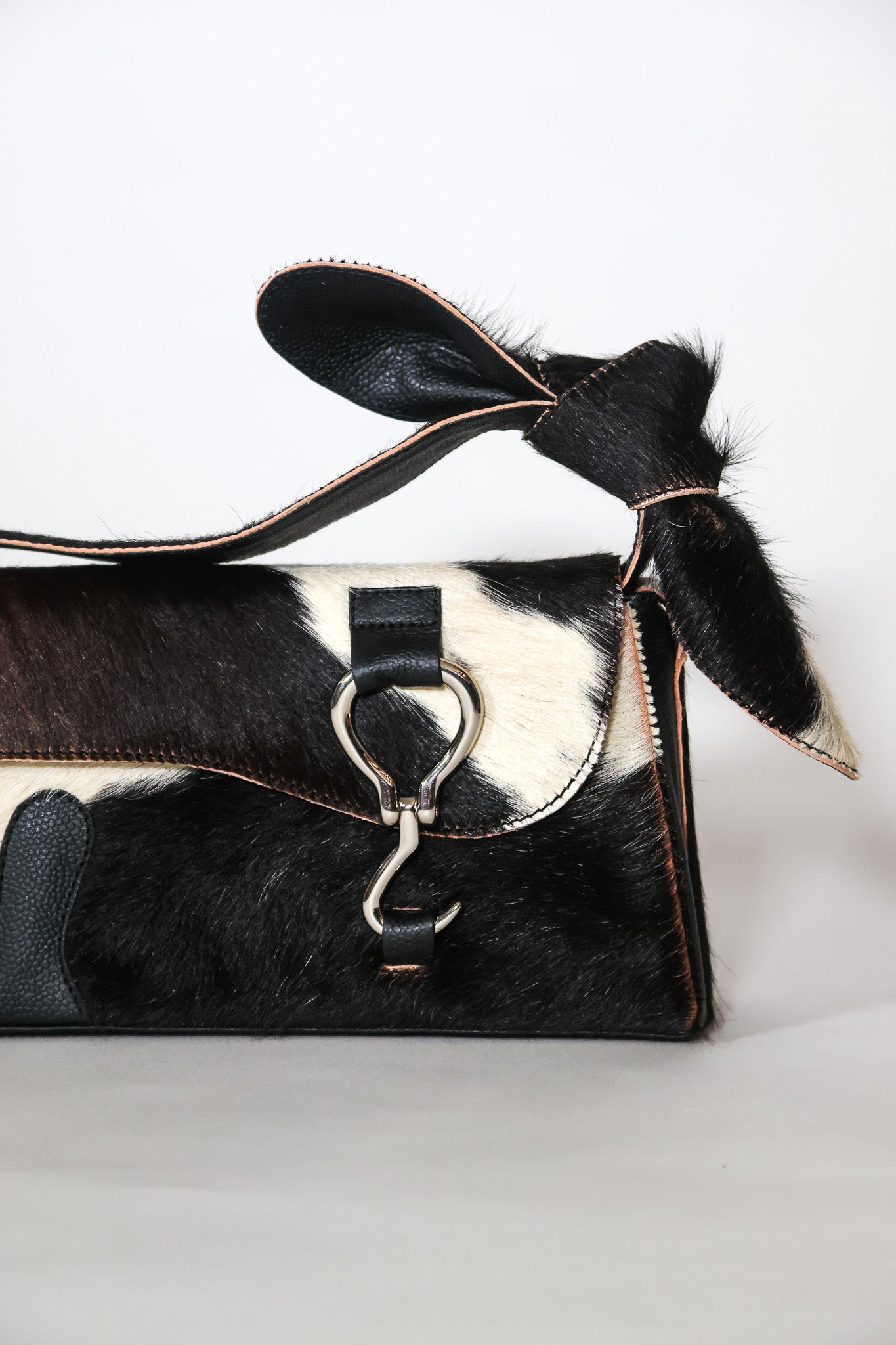 black & furry - bunny ears box