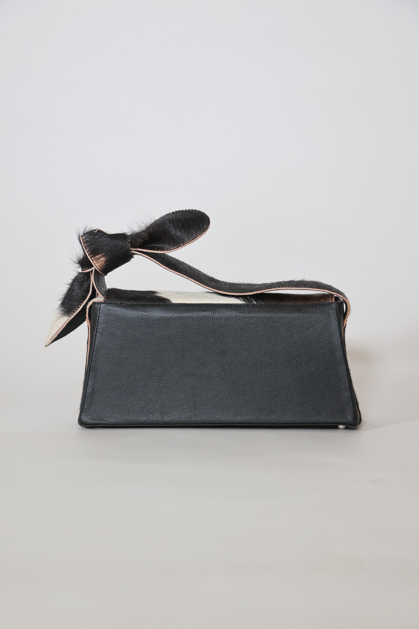 black & furry - bunny ears box
