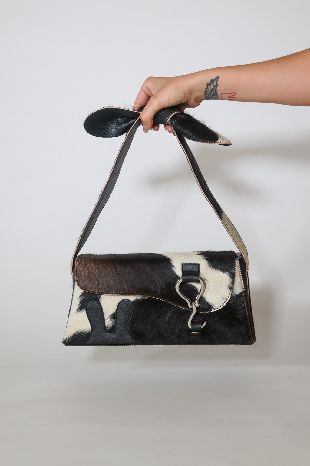 black & furry - bunny ears box