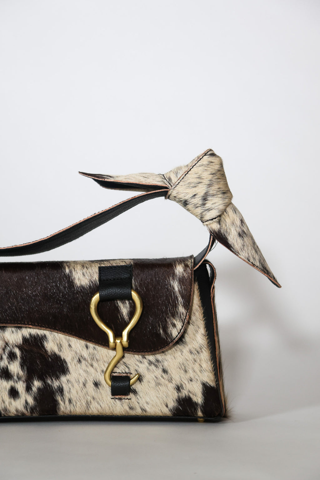 fur & black - bunny ears box