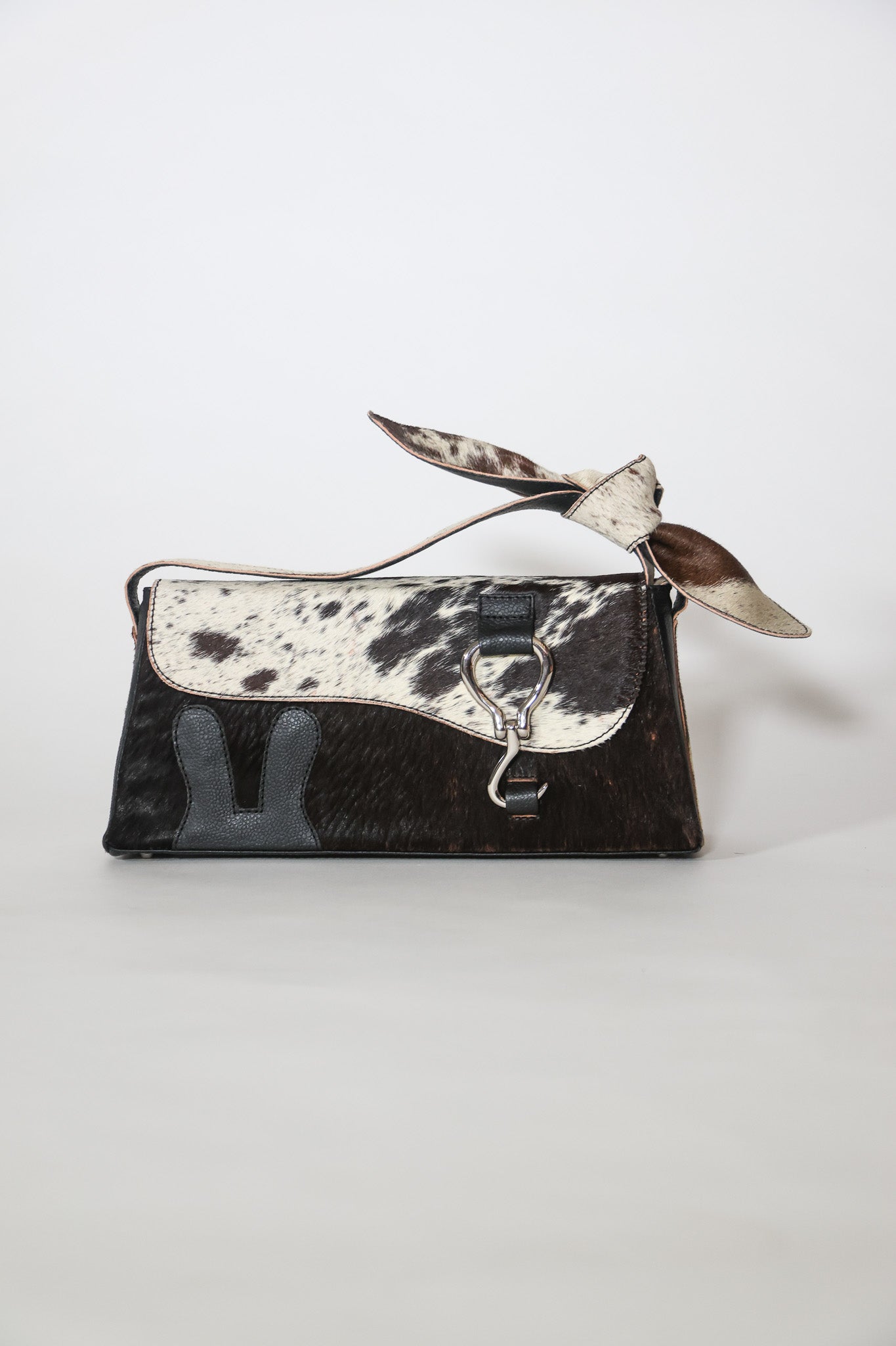 fur & black - bunny ears box