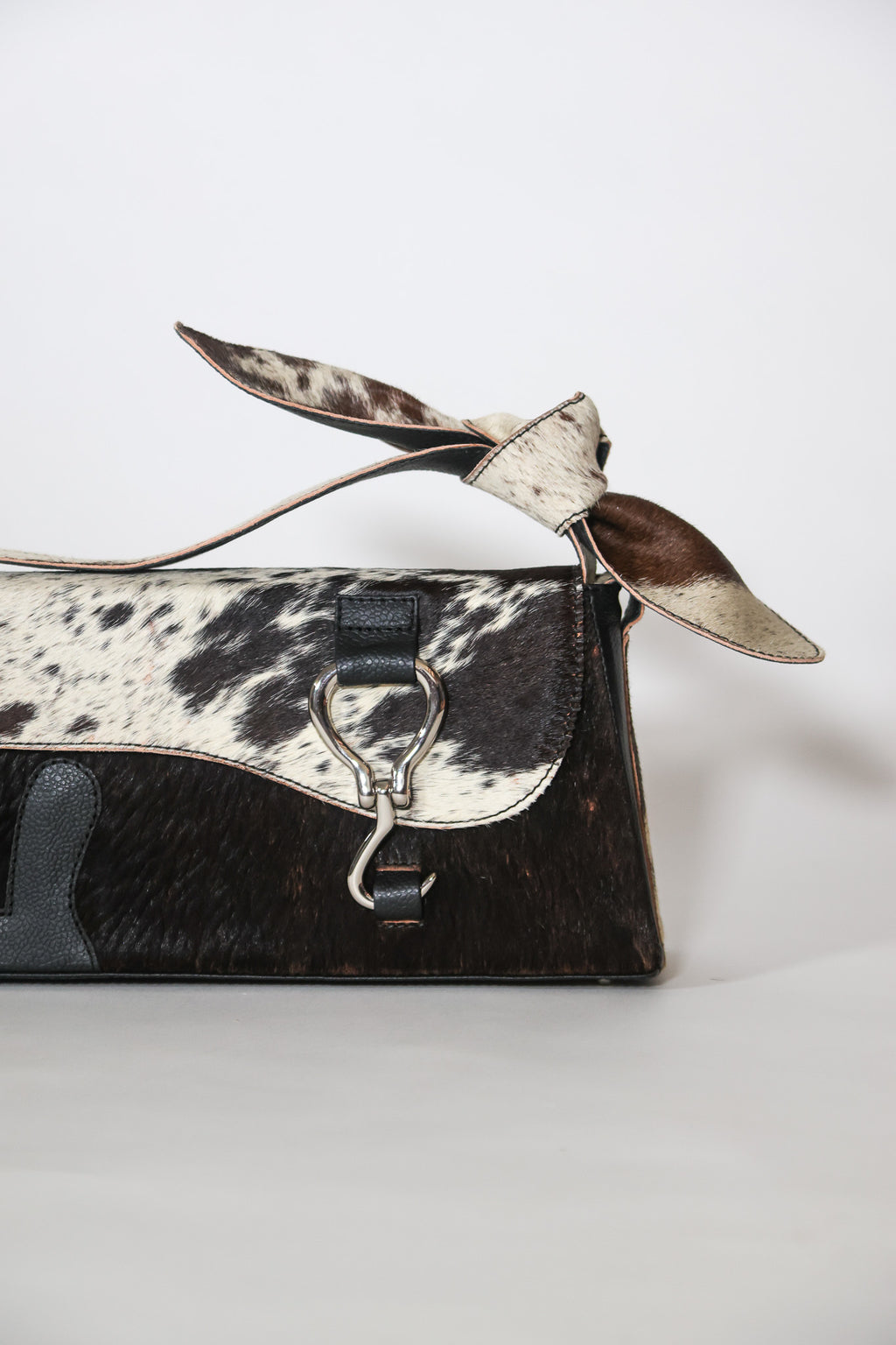 fur & black - bunny ears box