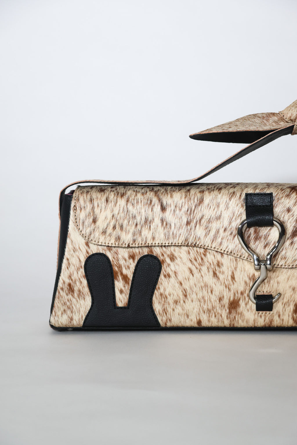 black & fur - bunny ears box