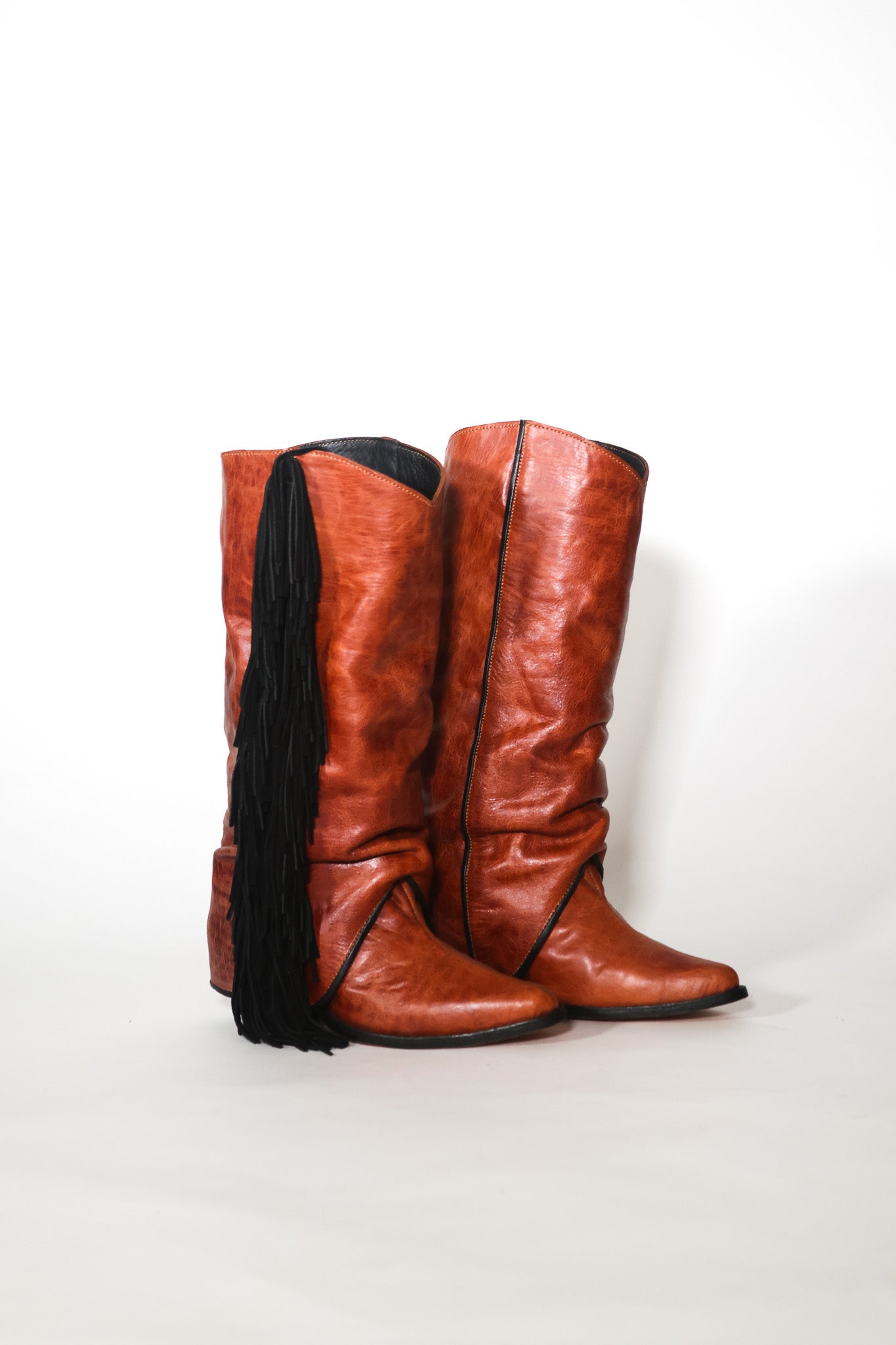 boots! - slouchy fringe cafe