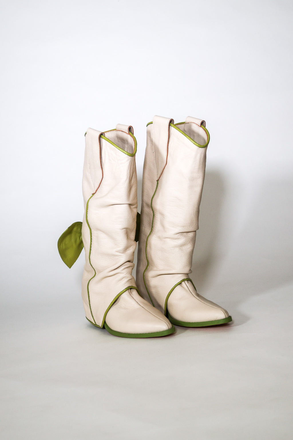 boots! - beige