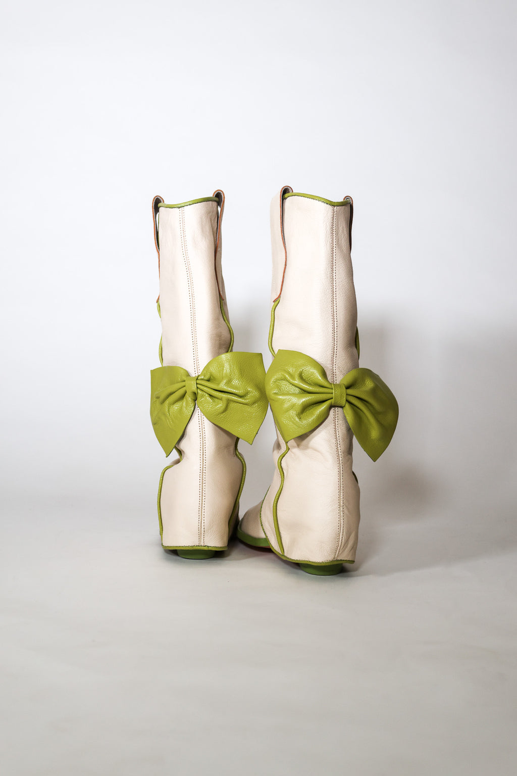 boots! - beige