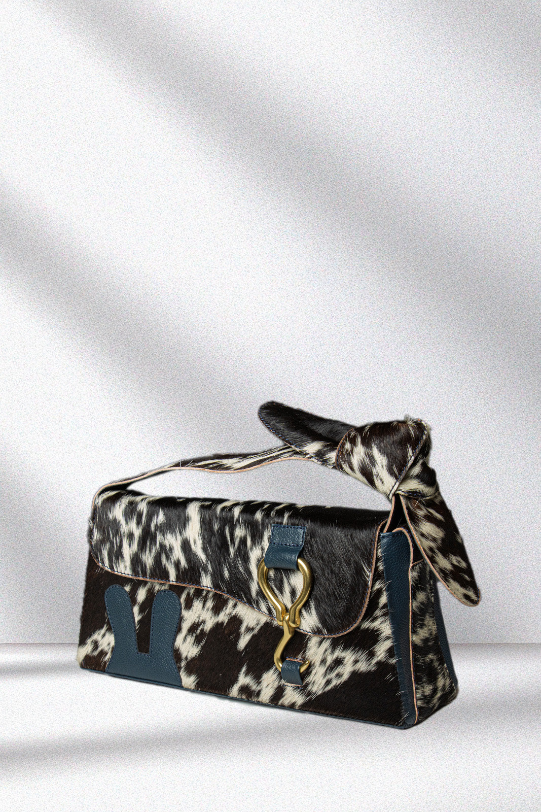 blue & furry🖤 - bunny ears box
